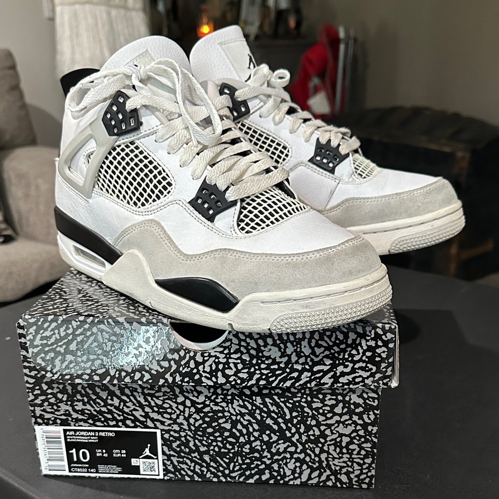 Nike Jordan 4S